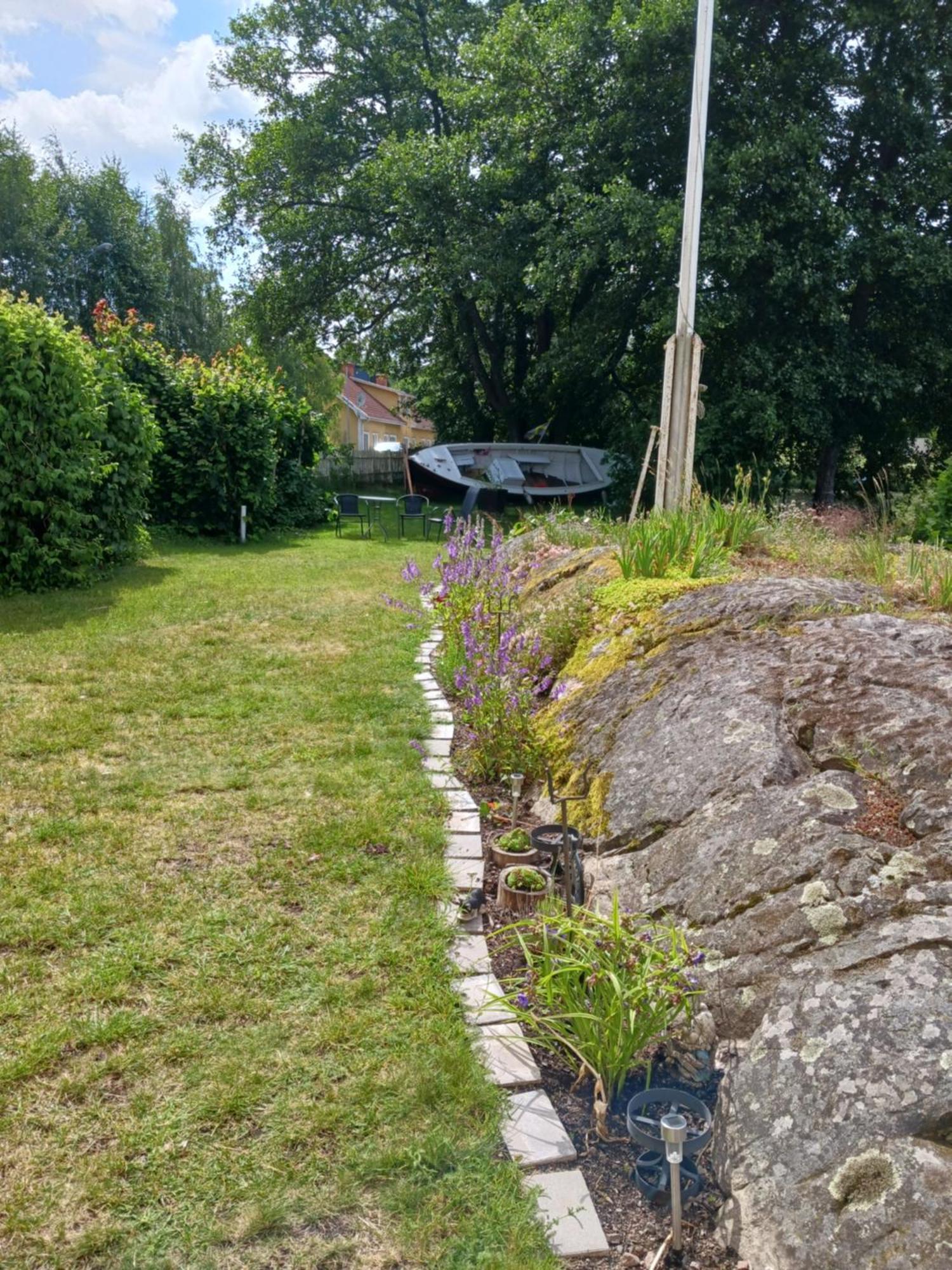 Gula Huset Bed and Breakfast Storebro Exteriör bild