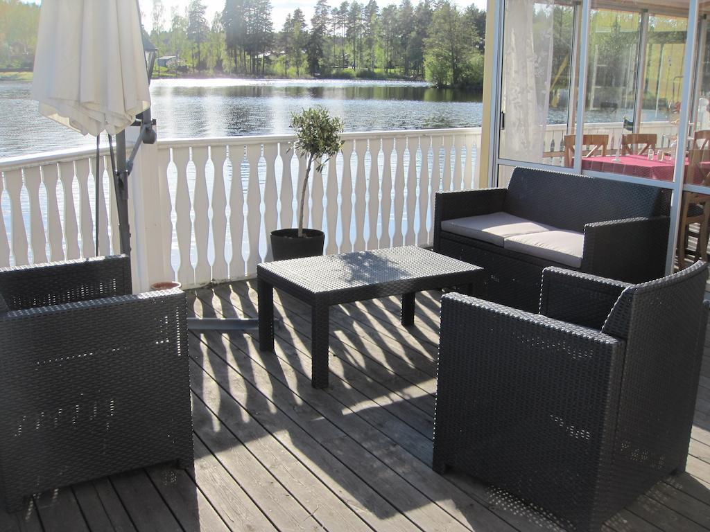 Gula Huset Bed and Breakfast Storebro Exteriör bild